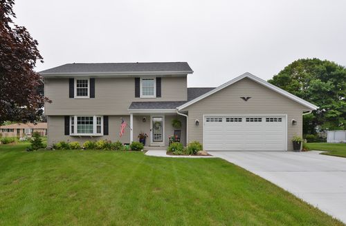 4915 Conlaine Dr, Caledonia, WI, 53402-2593 | Card Image