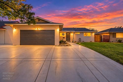 6133 Glenbrook Ln, Stockton, CA, 95207-3105 | Card Image