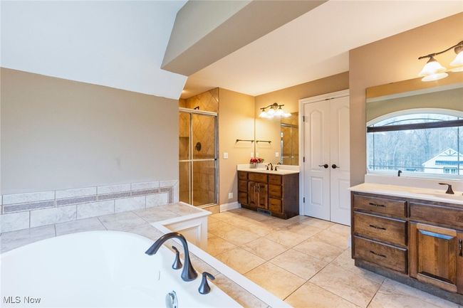 9790 Hidden Hollow Trl, House other with 4 bedrooms, 5 bathrooms and null parking in Broadview Heights OH | Image 26