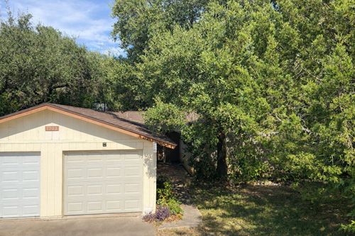 b-7703 Peaceful Hill Ln, Austin, TX, 78748-5504 | Card Image