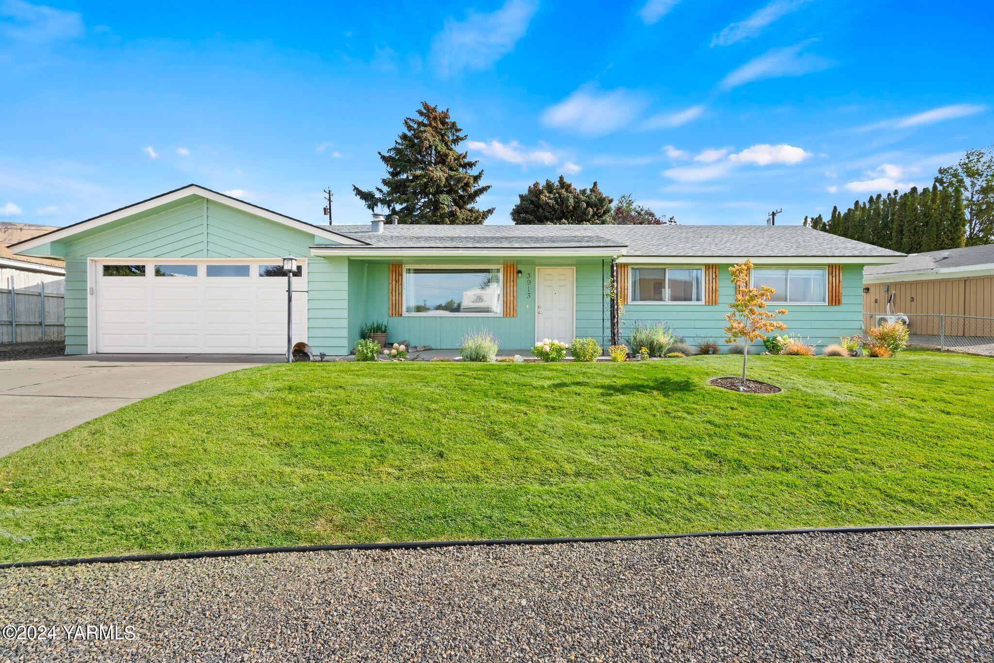 Mountainview Ave, Yakima, WA 98901