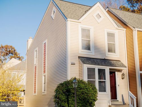 2077 Whisperwood Glen Ln, RESTON, VA, 20191-4141 | Card Image