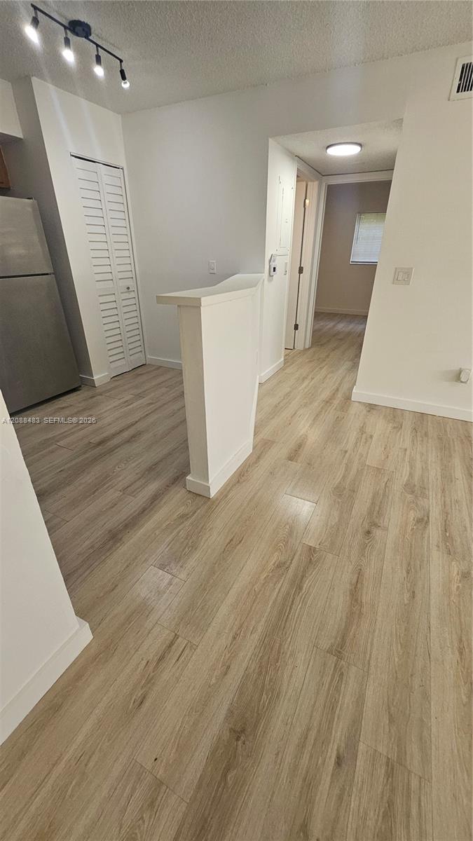 Residential Lease in Hollywood 4