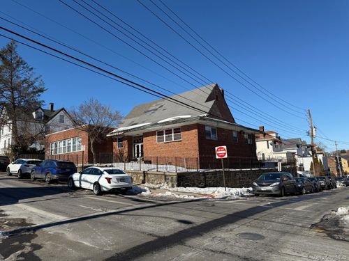 208 N 5th Ave, Mount Vernon, NY, 10550-1102 | Card Image
