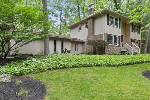 6 Sassafras Ln, Pittsford, NY, 14534-3520 | Card Image