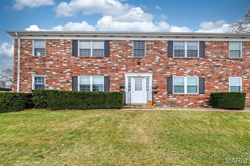 c-3126 Carnaby Ln, Bridgeton, MO, 63044-3184 | Card Image