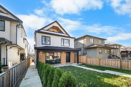 1-3576 E Pender St, Vancouver, BC, V5K2E3 | Card Image
