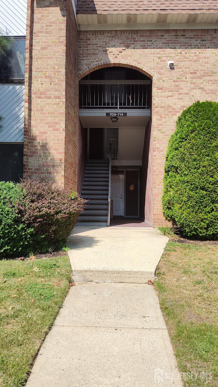 Edison Glen Ter, Edison, NJ 08837
