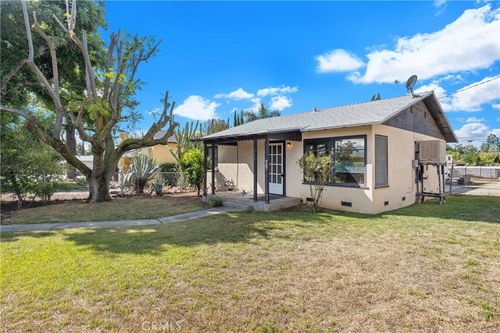 713 Michigan Ave, Beaumont, CA, 92223-2357 | Card Image