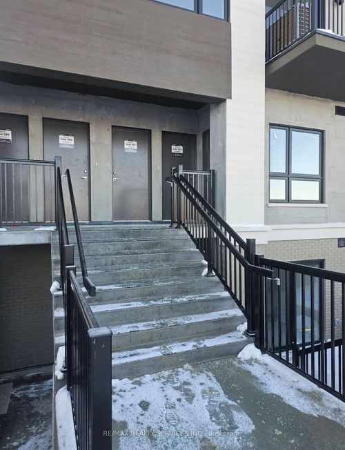 r6-25 Palace St, Kitchener, ON, N2E0J3 | Card Image