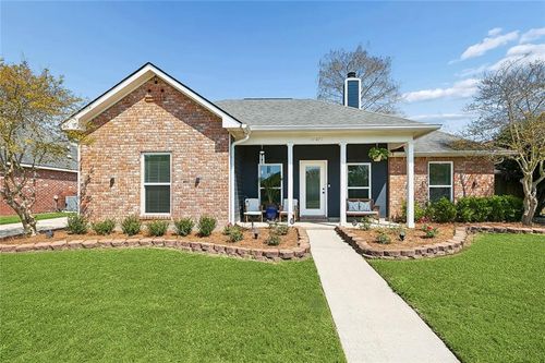 11071 Royal Ascot Ave, Baton Rouge, LA, 70816-4056 | Card Image