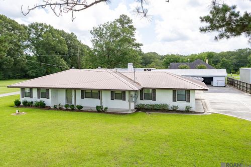 9786 Blackwater Rd, Baker, LA, 70714-7002 | Card Image