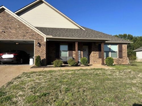 3105 Fawn Ridge Cv, Humboldt, TN, 38343-6705 | Card Image