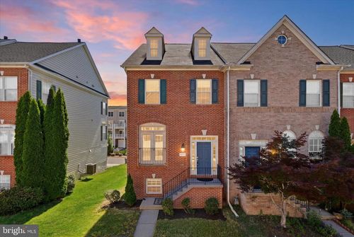 4677 Carisbrooke Ln, FAIRFAX, VA, 22030-6117 | Card Image