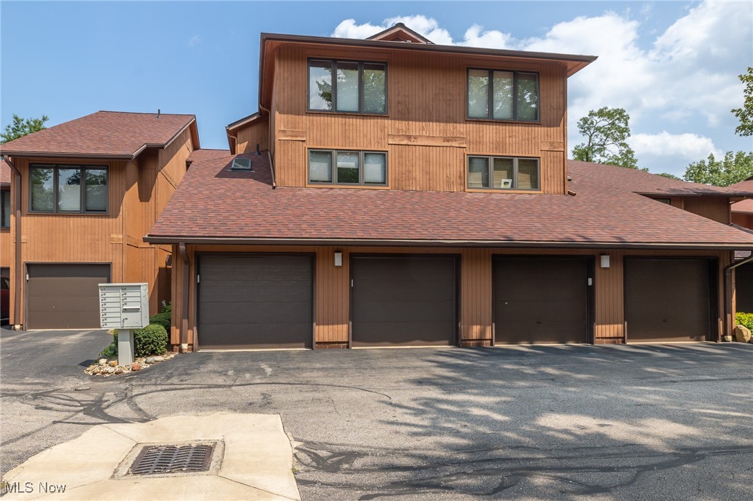 Mill River Rd, Olmsted Falls, OH 44138