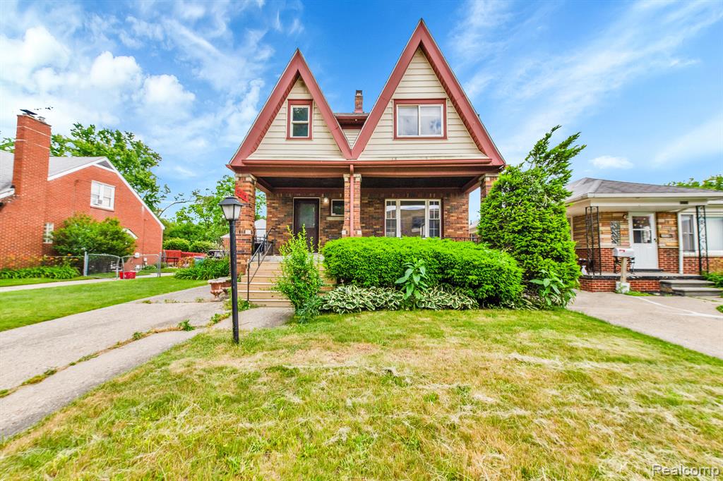 Fisher Ave, Warren, MI 48089