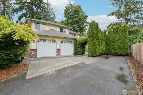 17229 12th Pl W, Lynnwood, WA, 98037-8221 | Card Image