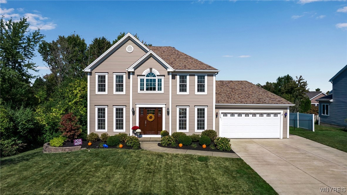Brookfield Ln, Hamburg, NY 14075