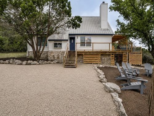 373 Treasure Hills Rd, Kerrville, TX, 78028-9330 | Card Image