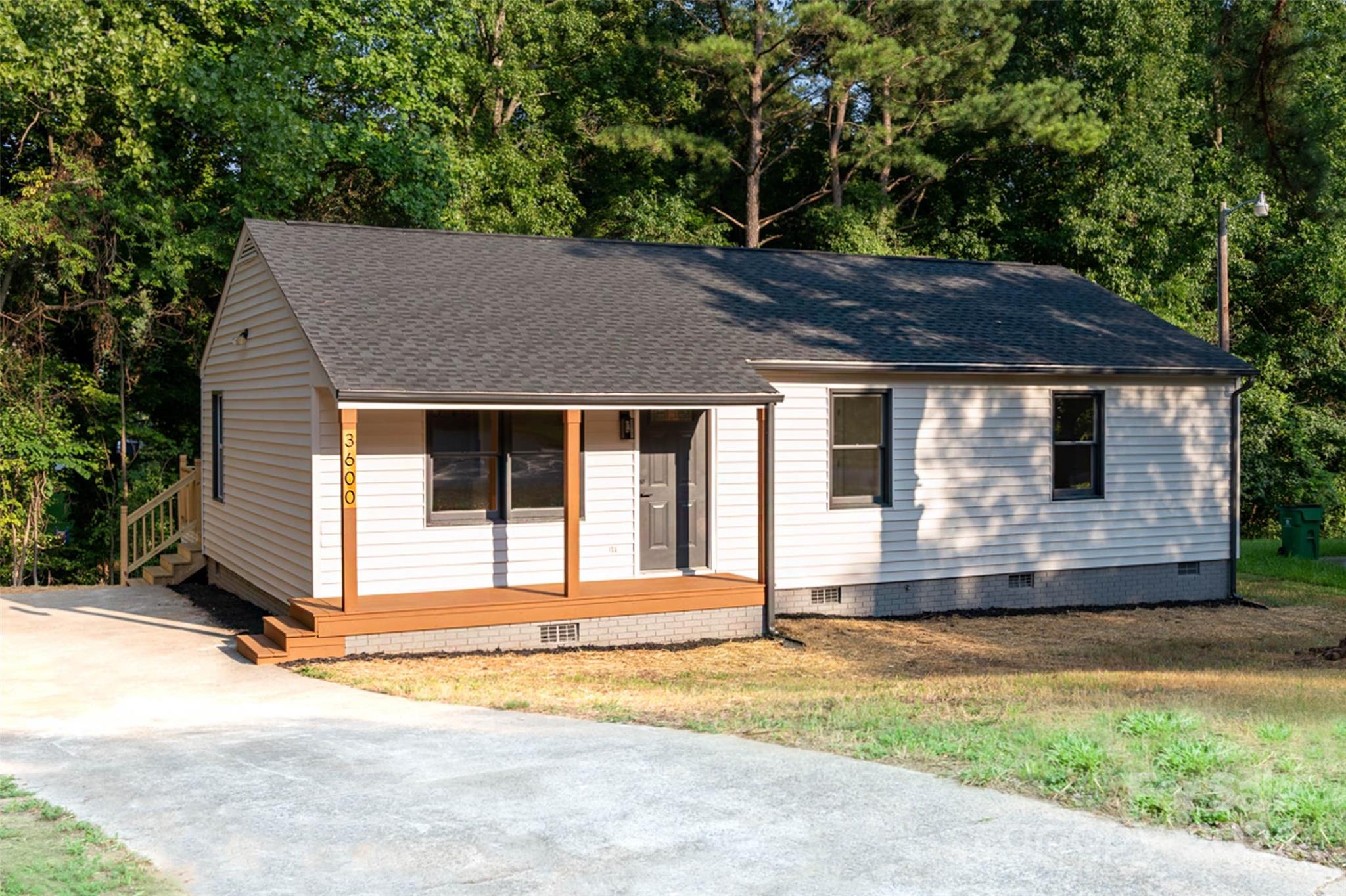 Redstones Rd, Charlotte, NC 28212