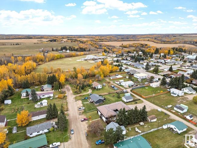 4812 45 Ave, Home with 10 bedrooms, 2 bathrooms and null parking in Evansburg AB | Image 66