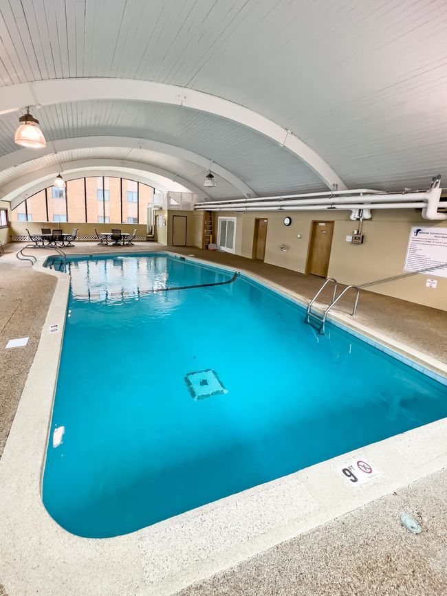 Three Points Blvd - pool | Image 22