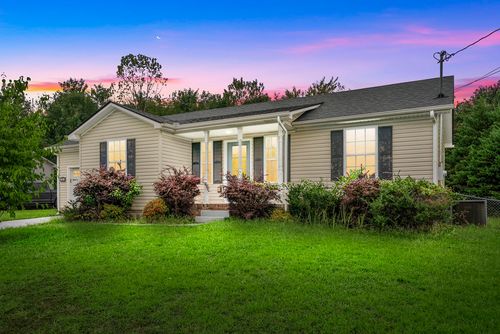 1044 Bush Ave, Oak Grove, KY, 42262-8278 | Card Image