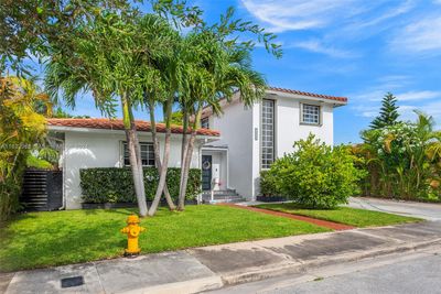 7520 Hispanola Ave, House other with 4 bedrooms, 3 bathrooms and null parking in North Bay Village FL | Image 2