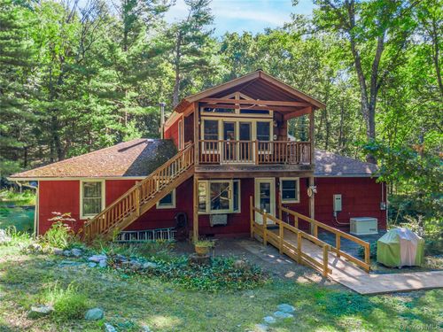 49 Lakeside Dr, Rhinebeck, NY, 12572-3009 | Card Image