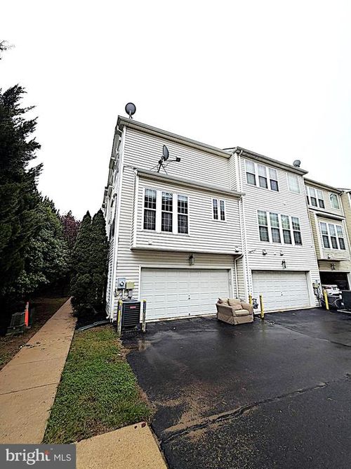 13512 Stargazer Ter, CENTREVILLE, VA, 20120-5001 | Card Image
