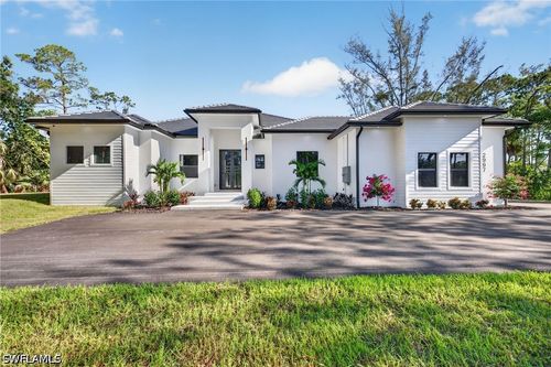 2997 64th St Sw, NAPLES, FL, 34105-7315 | Card Image