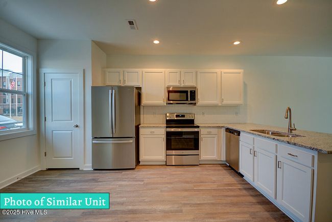 232 Sandy Cove Ln, Townhouse with 3 bedrooms, 3 bathrooms and null parking in Sneads Ferry NC | Image 8