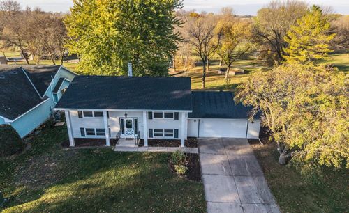 513 Linda Dr, Eagle Lake, MN, 56024-9623 | Card Image