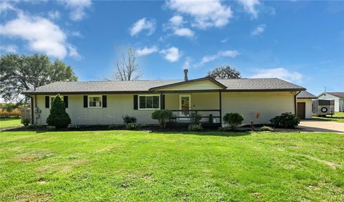 18047 Racine Rd, Marshallville, OH, 44645-9714 | Card Image