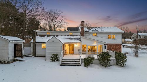 12 Poplar St, Manchester, NH, 03104-2647 | Card Image