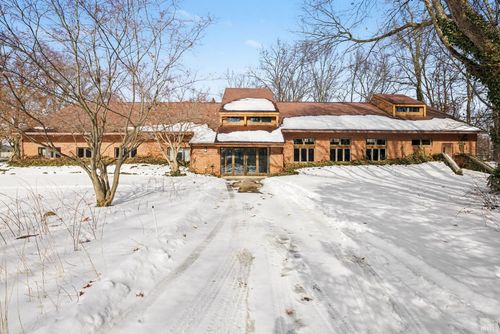 2913 E Bristol St, Elkhart, IN, 46514-4342 | Card Image