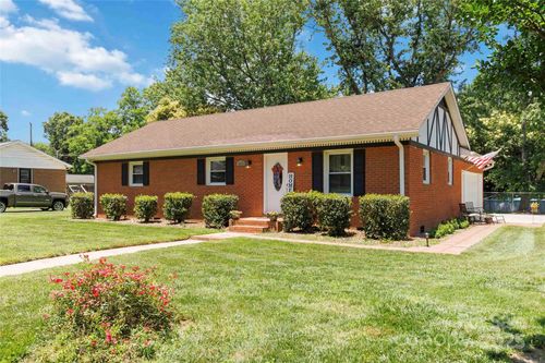 1219 Flowe Dr, Stallings, NC, 28104-8009 | Card Image