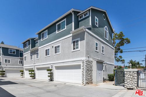 7465 Western Bay Dr, Buena Park, CA, 90621-2787 | Card Image