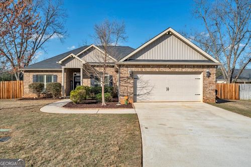 102 Mcewen Ct, Perry, GA, 31069-7515 | Card Image