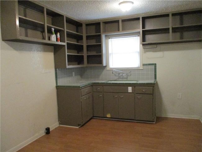 3530 Alameda St, Home with 2 bedrooms, 1 bathrooms and 2 parking in Corpus Christi TX | Image 4