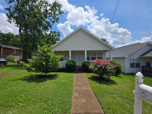 1825 Hermosa St, Nashville, TN, 37208-3328 | Card Image