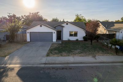 1105 San Carlos Street, House other with 3 bedrooms, 2 bathrooms and null parking in Porterville CA | Image 1