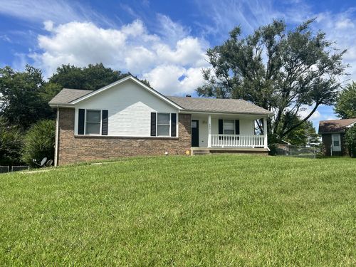 802 Knox Ln, Clarksville, TN, 37042-3728 | Card Image