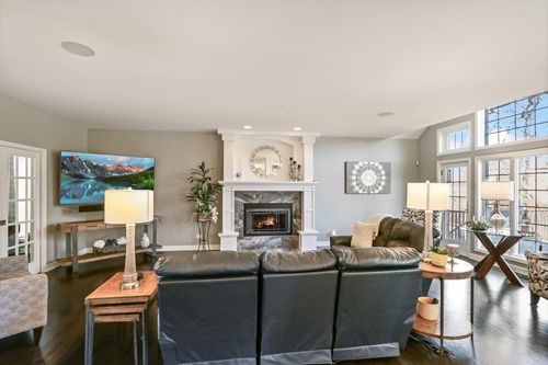 519 Litchfield Ln, Bartlett, IL, 60103-1671 | Card Image