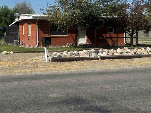 1937 4th Ave E, Twin Falls, ID, 83301-7403 | Card Image