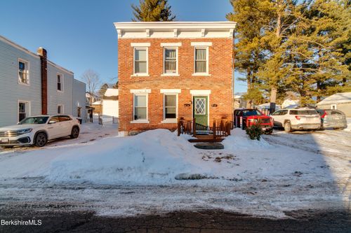 30 Edgewood Rd, Pittsfield, MA, 01201 | Card Image