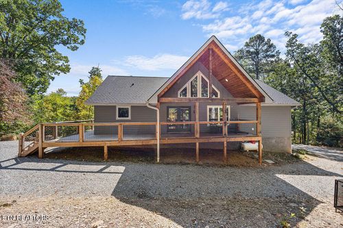 5042 Settlers View Ln, Sevierville, TN, 37862-6544 | Card Image