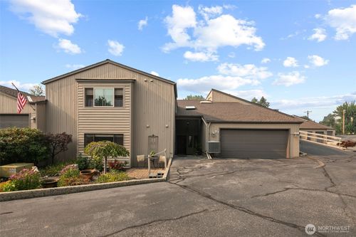 apt-23-225 19th St Ne, East Wenatchee, WA, 98802-4279 | Card Image