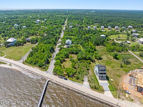 1900 N Beach Blvd, Bay Saint Louis, MS, 39520-2131 | Card Image