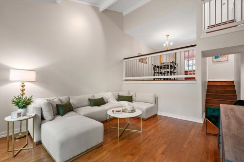 209 Pebble Brk, Nashville, TN, 37221-2230 | Card Image